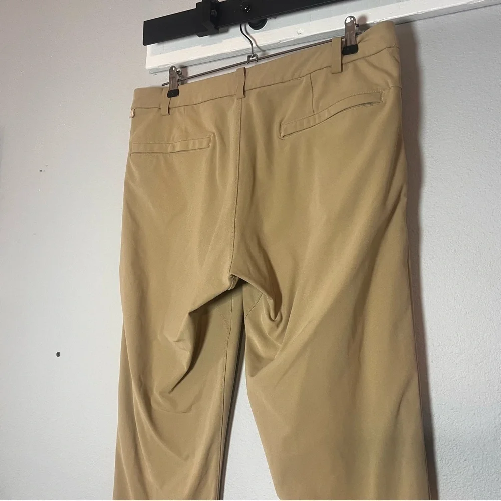 Lululemon Commission Pants Classic Men's Size 33 Khaki Tan Flaw